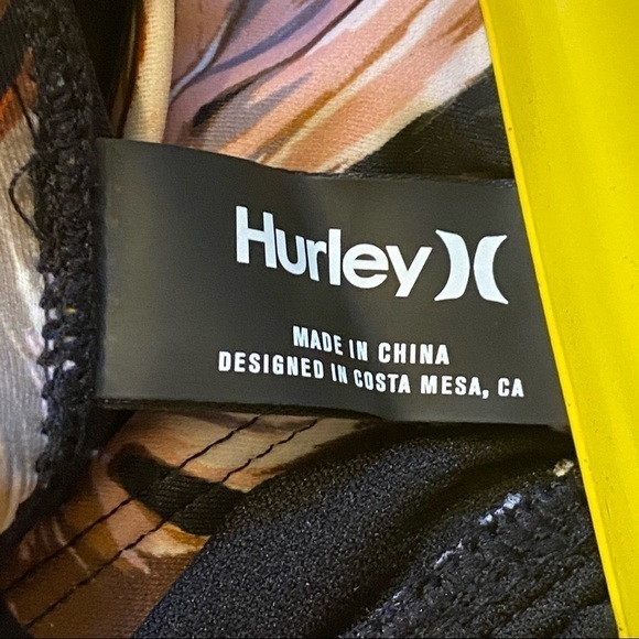 Hurley Women’s One Piece Swim Suit Size L Hurley Scattered‎ Palms NWOT - Picture 8 of 11